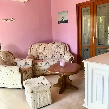 Denebola Apartman