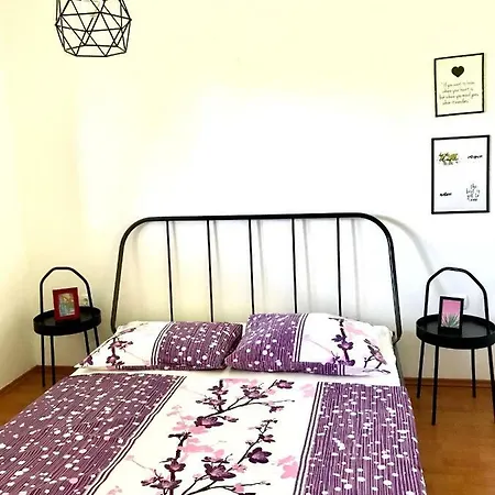Denebola Apartman Kastela